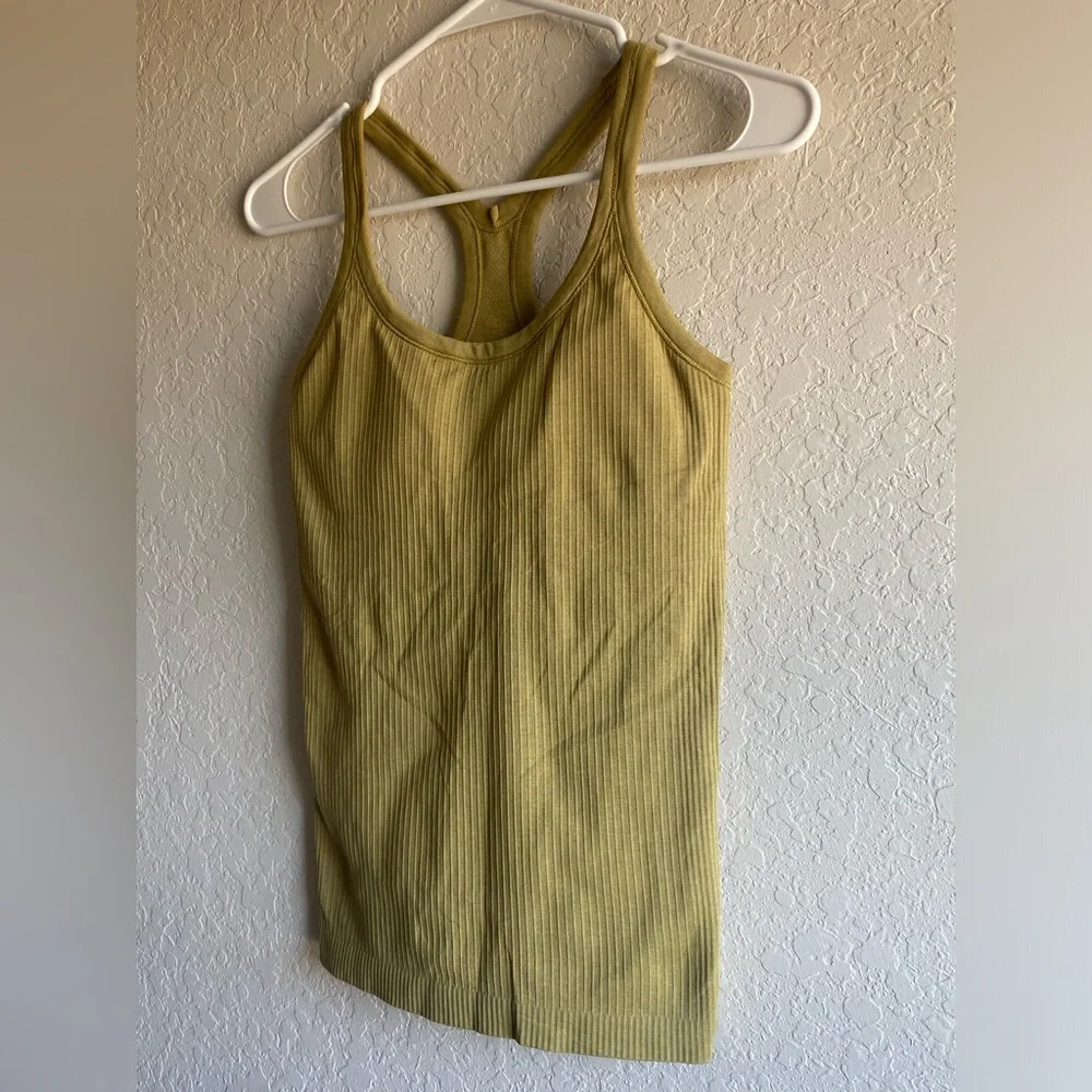 Lululemon Ebb To Street Tank II in Grape Leaf ~ Size 6 - Picture 5 of 12